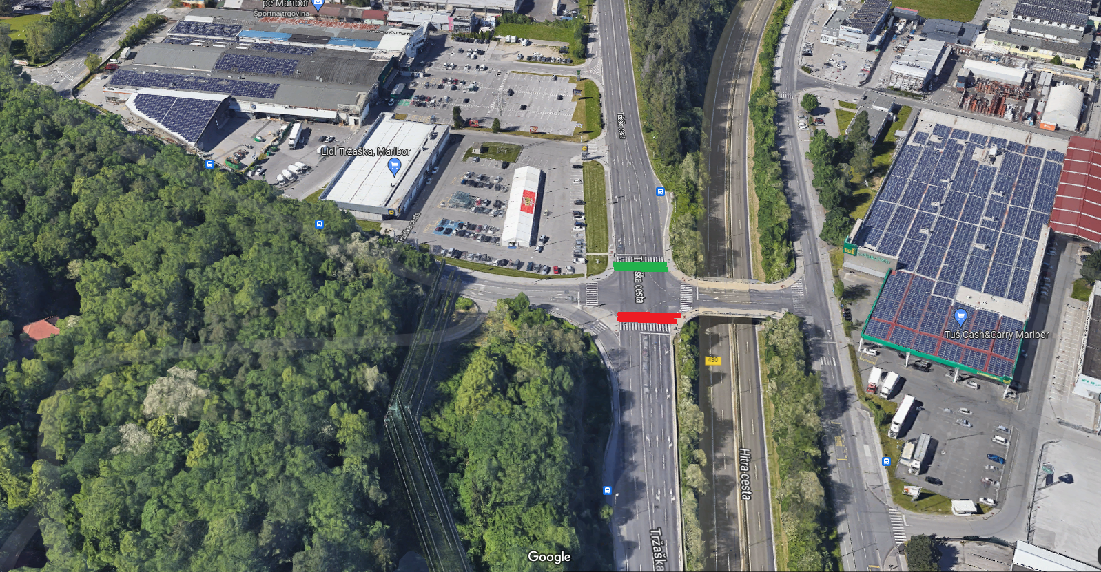 Nedelujoč semafor na Tržaški cesti