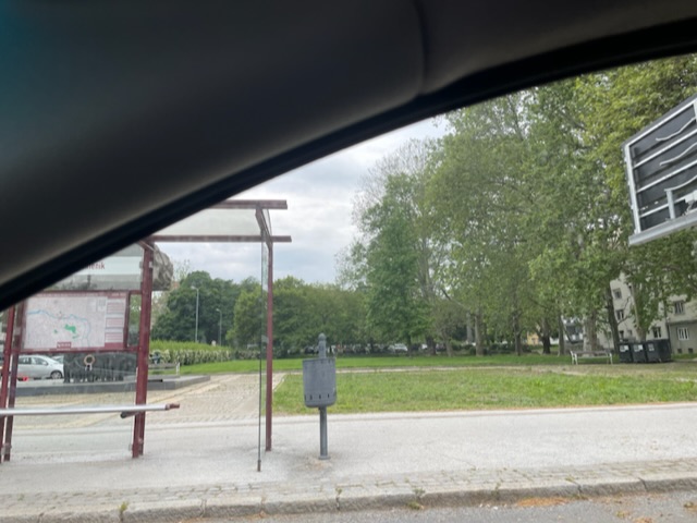 Neurejenost okolja - Trg Borisa Kidriča