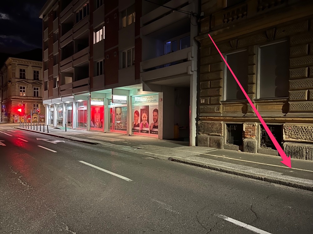 Izginil prometni znak - ogledalo